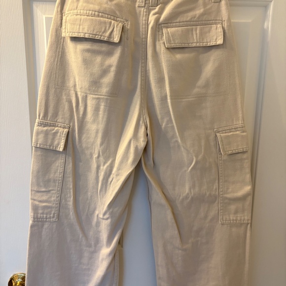 Cotton on tan cargo pants - Picture 3 of 3